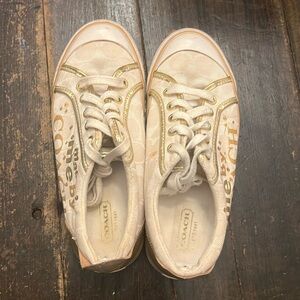 Coach tennis shoes size 6.5 B